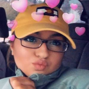 Meet your Posher, Vanessa